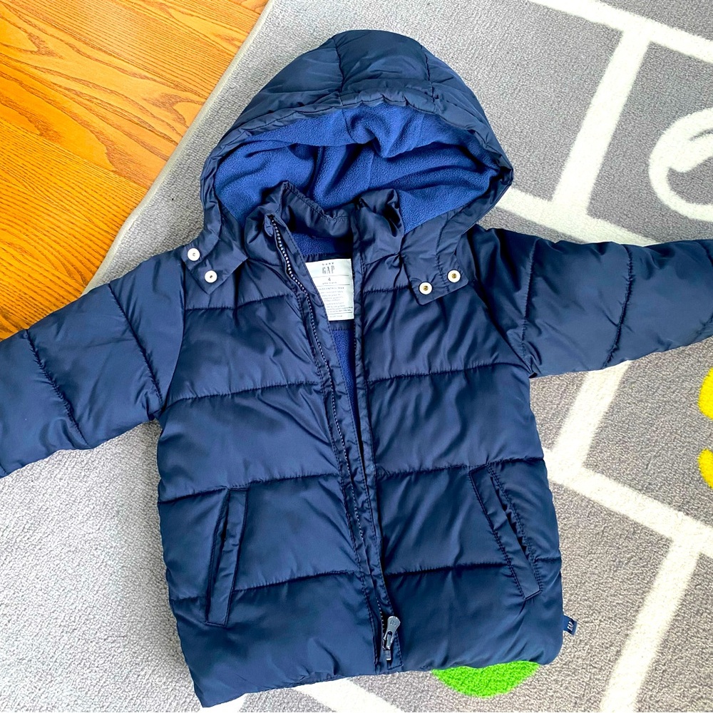 Fall kids jacket size 4.